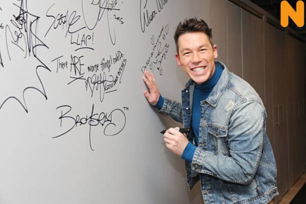 David Bromstad: Twin Brother, Wife, Husband, Partner, Net Worth, Tattoos, Age, Height, Parents, Shows, Tragedy & Is He Married? david bromstad